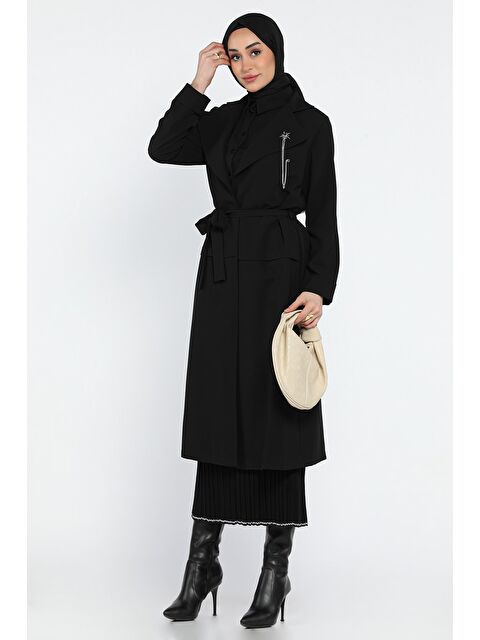 Julude Kadın Broş Detaylı Bel Kuşaklı Tesettür Kap - S000361265-19351