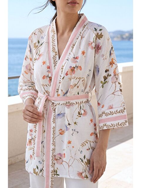 Gülseli Kadın Çiçek Desenli Bel Kuşaklı Hırka