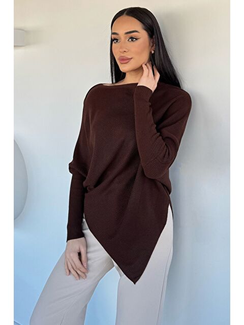 Gülseli Asimetrik Kesim Triko Kazak