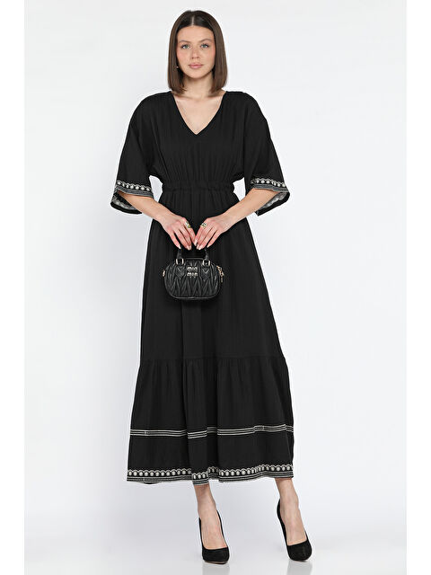 Gülseli Kadın V Yaka Bel Lastikli Nakış Detaylı Salaş Elbise - S000365037-19351