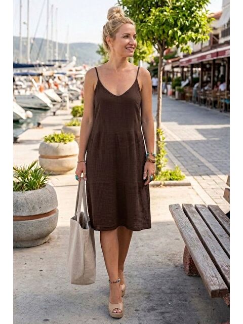 Chiccy Kahverengi Askılı Eteği Fırfırlı Ayarlanabilir Askılı Casual Müslin Dokuma Elbise 98 55