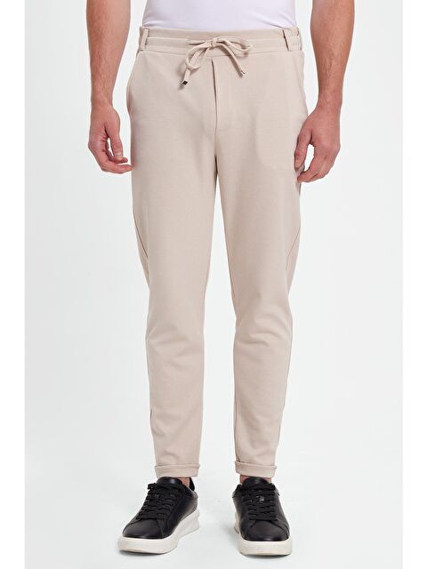 TUDORS Erkek Slim Fit Pamuklu Beli Bağlamalı Yan Cepli Katlamalı Paça Jogger Bej Pantolon - S000526153-19928