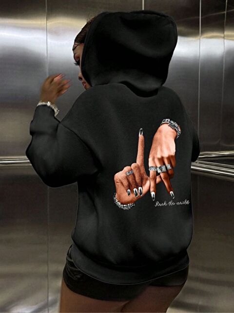 Trendseninle Kadın Siyah Rock The World Baskılı Oversize Kapüşonlu Sweatshirt Hoodie - S000465933-19351