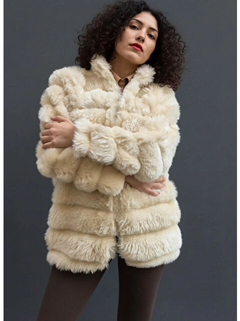 Hazelin Kadın Açık Krem Pelüş Suni Kürk Ceket HZL23W-DSB110061 - S000048760-19966