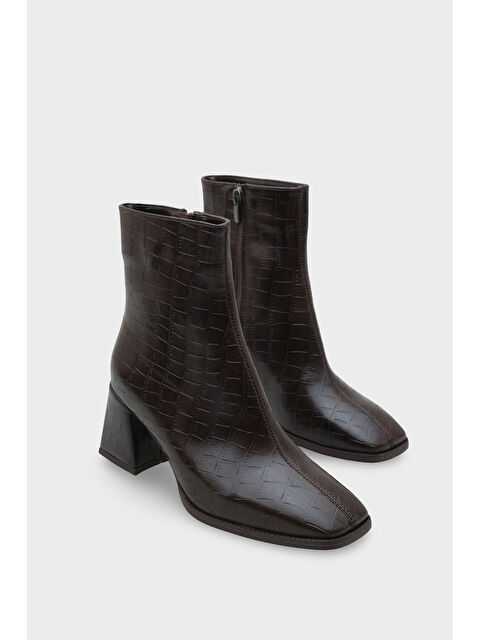 Capone Outfitters Celine Kroko Desenli Küt Burunlu Fermuarlı Kadın Bot - S000448875-19413