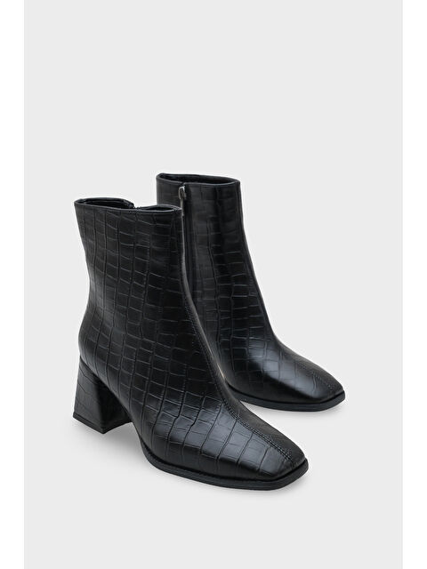 Capone Outfitters Celine Kroko Desenli Küt Burunlu Fermuarlı Kadın Bot - S000448875-19351