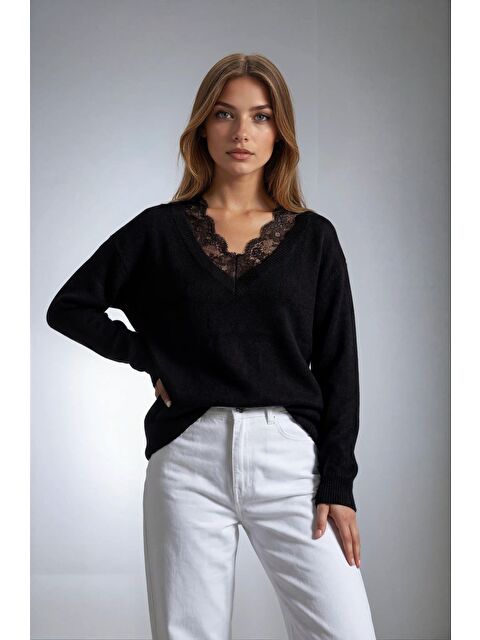 Madmext Siyah V Yaka Dantelli Uzun Kollu Tişört Mg2677 - S000514051-19351