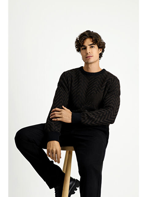 Kiğılı Bisiklet Yaka Oversize Ekstra Rahat Kesim Pamuklu Desenli Triko Kazak - S000494128-29704