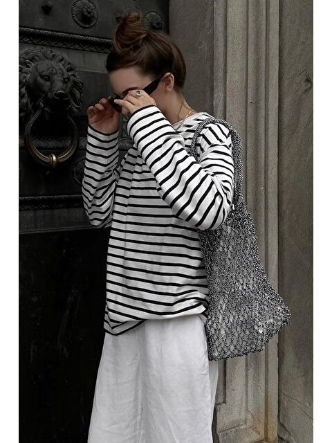 Madmext Beyaz Çizgili Sweatshirt Mg2572 - S000457625-20063