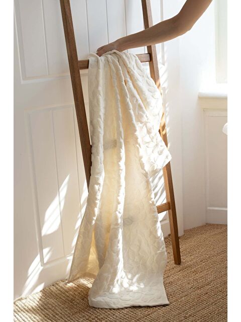 İrya Allesi %100 Pamuk Banyo Havlusu 70x140cm Ekru - S000504107-19965