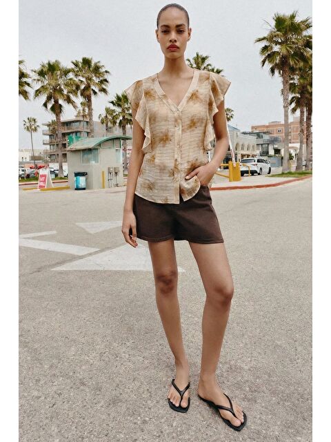 SATEEN Fırfır Detaylı Gömlek - Kahve