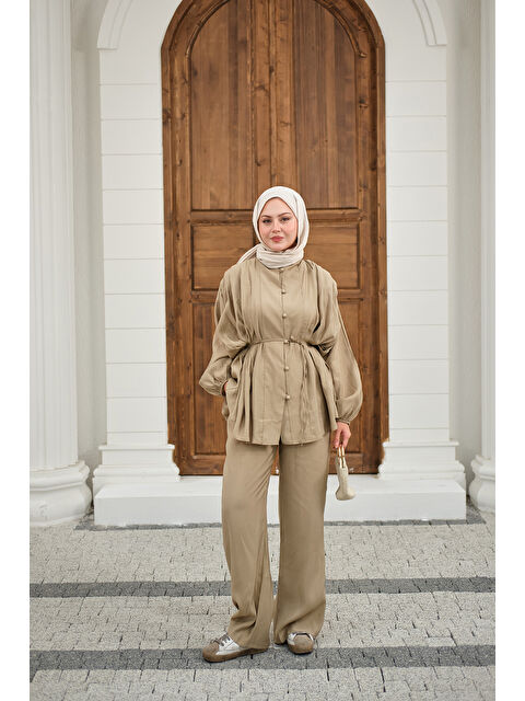 Locco Moda Kadın Çoban Düğmeli Pantolonlu Pilise Detay Takım Krem