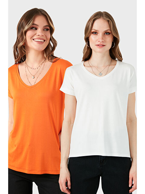 Lela V Yaka Relaxed Fit Yırtmaç Detaylı 2'li Paket Bluz 5862000S2 - S000389198-5408