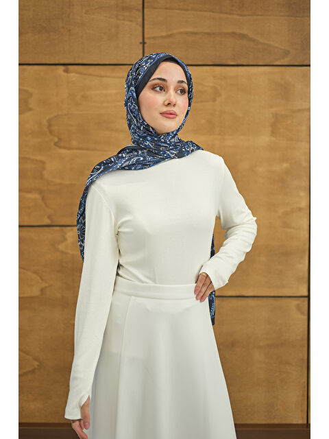 Locco Moda Kadın Yarım Balıkçı Yaka Parmak Geçirme Detay Slimfit Penye Body Ekru - S000500119-19965