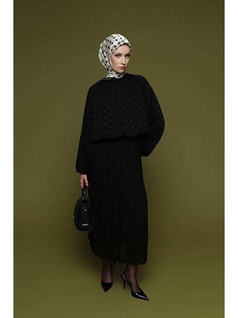 ARMİNE Jakarlı Etekli Takım Siyah - S000518800-19351