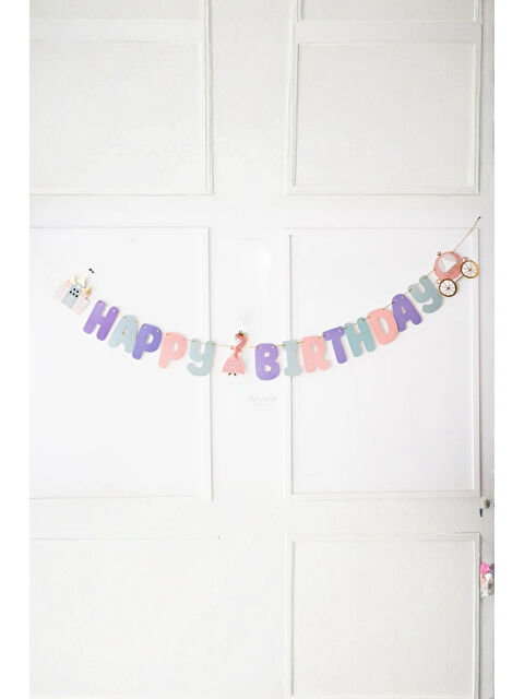 Le Mabelle Çok Renkli  Prenses ve Şato Temalı Happy Birthday Banner - S000487535-23173