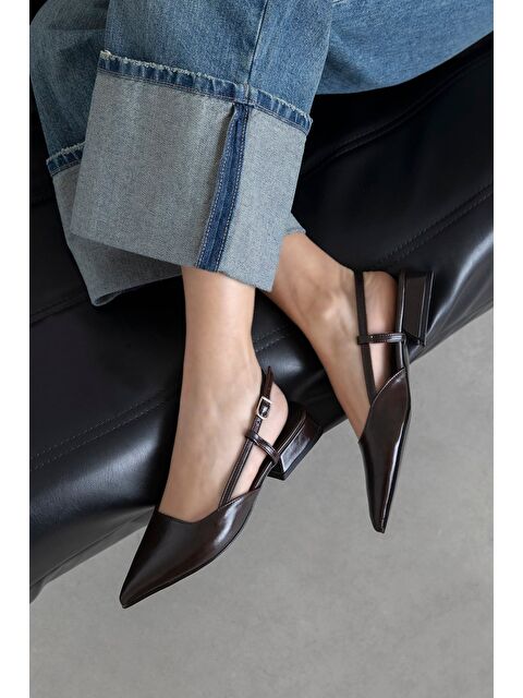 Straswans Chrest Kadın Topuklu Kırışık Deri Ayakkabı Kahve