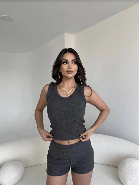 Hazelin Kadın Antrasit Bel Katlamalı Şortlu Bluz Basic Takım HZL25W-ZK11191