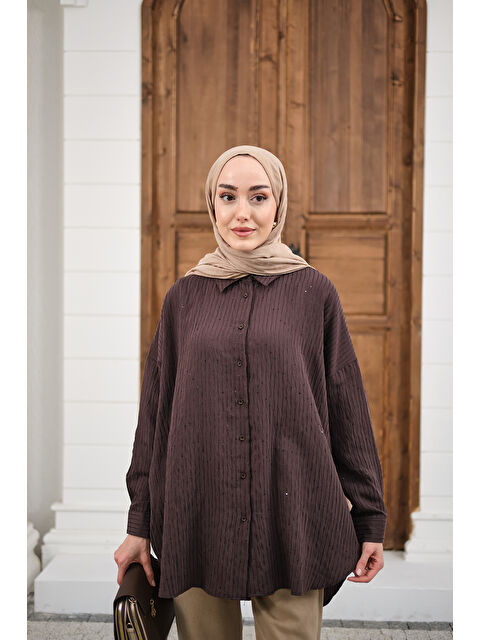Locco Moda Kadın Pul Detaylı Kendinden Desen Gömlek Kahverengi - S000530144-19413