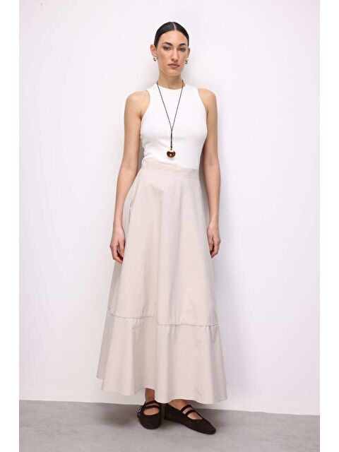 Mizalle Pamuklu Evaze Volanlı Maksi Bej Rengi Etek - S000532406-19928