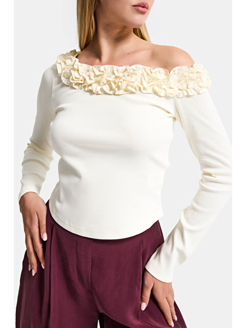 It's Basic Kadın Ekru Sarı w5 Organik Pamuk Kumaş Tek Kol ve Gül Detaylı Tasarım Bluz