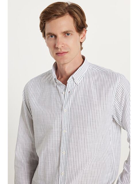 TUDORS Erkek Slim Fit Dar Kesim Düğmeli Spor Yaka Keten Efekt %100 Pamuk Yeşil Çizgili Yazlık Gömlek - S000523493-23173