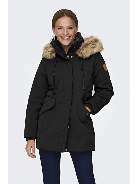 Only Onlnewpriska İçi Pelüş Astarlı Kapüşonlu Kadın Parka 15300627 - S000226410-19351