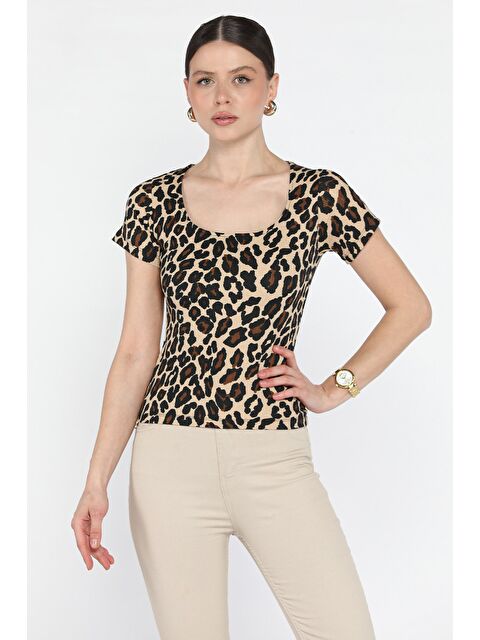 Gülseli Kadın Kare Yaka Leopar Desenli Bluz - S000373227-19928