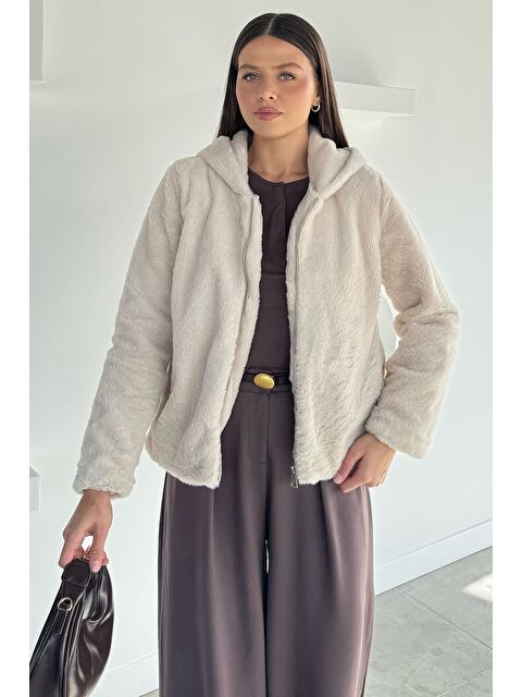 Gülseli Kadın Kapüşonlu İç Astarlı Çift Cepli Pelüş Mont - S000470146-19966