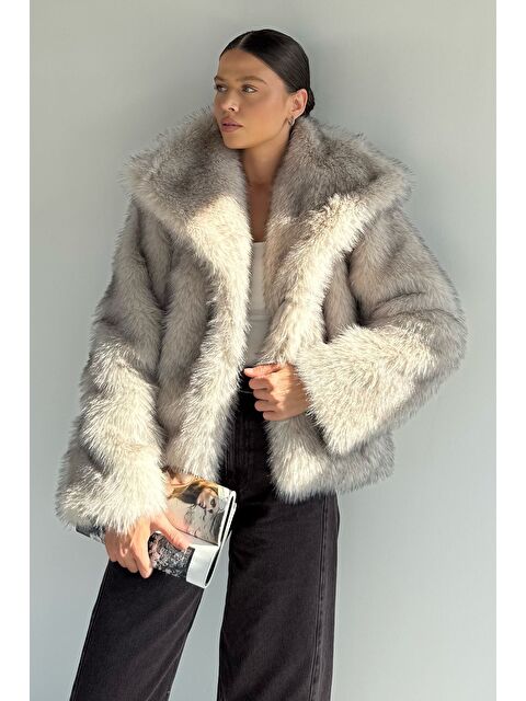 Gülseli Kadın Şal Yaka İç Astarlı Saçaklı Kürklü Mont - S000470148-25636