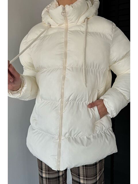 Gülseli Kadın Kapüşonlu İç Astarlı Şişme Mont - S000470150-19966