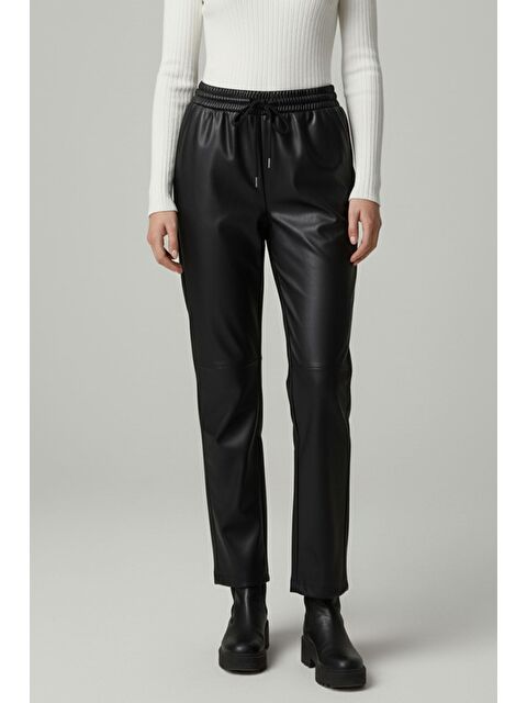 Gülseli Kadın Büyük Beden Bel Lastikli İçi Şardonlu Suni Deri Pantolon - S000470151-19351