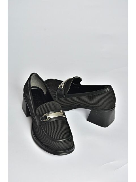 Fox Shoes Siyah Kadın Topuklu Ayakkabı V820146304 - S000464335-19351