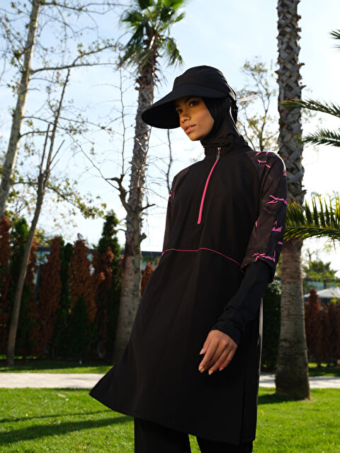 Formo Kadın Fermuarlı Kapalı Dik Yaka Lastikli Hızlı Kuruyan Genç Tesettür Mayo