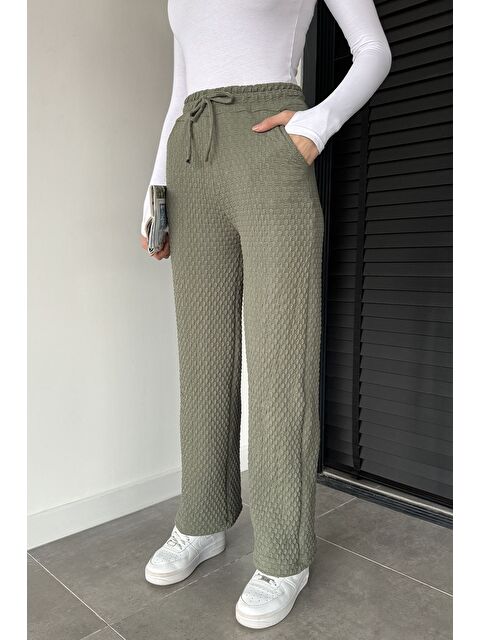 Gülseli Kadın Bel Lastikli Yüksek Bel Kendinden Desenli Pantolon - S000482896-18547