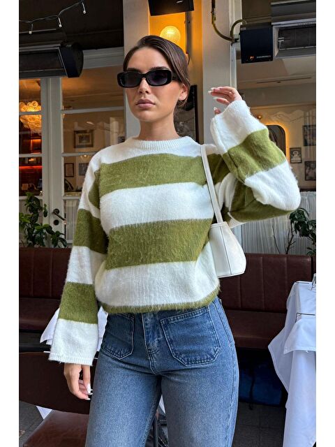 Madmext Yağ Yeşili Bisiklet Yaka Çizgili Triko Kadın Kazak Mg2472 - S000437749-18194