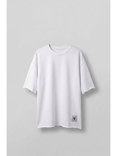 Abluka Online Erkek Oversize Püskül Detaylı Basic Örme T-Shirt Beyaz