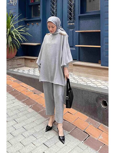 Lamelif Yarasa Kol Omuz Detaylı Takım Gri - S000515502-20600