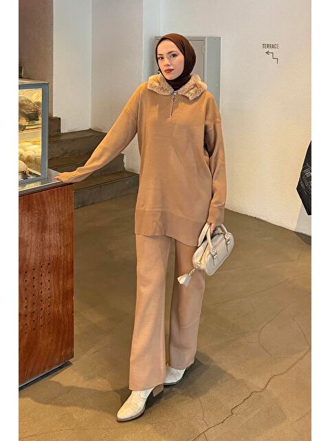 Lamelif Pelüş Yaka Triko Takım Camel - S000515450-4557