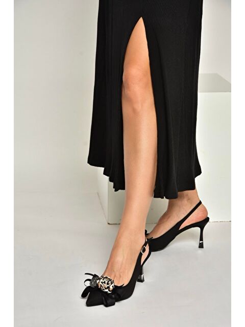 Fox Shoes Siyah Kadın Topuklu Ayakkabı Y308202604 - S000517923-19351