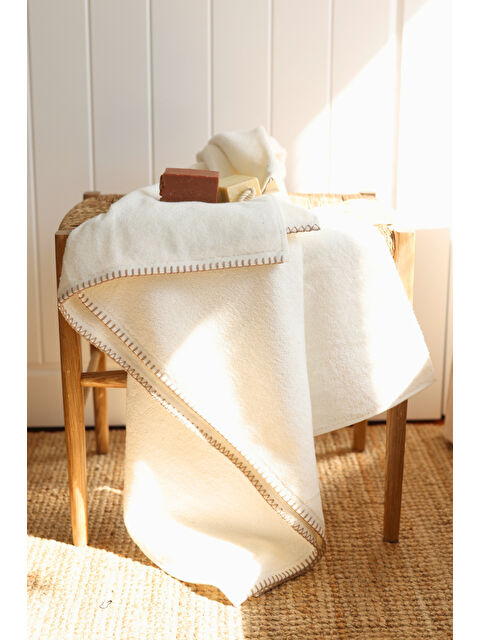 İrya Shadow %100 Pamuk Banyo Havlusu 70x140 cm Ekru - S000504126-19965