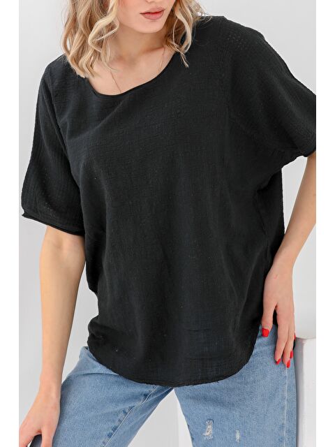 Chiccy Siyah Kayık Yaka Kısa Kol Yıkamalı Pamuklu Dokuma Basic Casual Bluz - S000468763-19351