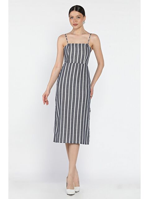 Gülseli Kadın Ayarlanabilir Askılı Çizgi Desenli Yırtmaç Detaylı Elbise - S000379910-21164
