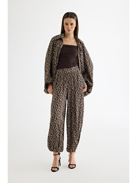 QUZU Leopar Desenli Saten Jogger Pantolon Kahverengi - S000497542-19413