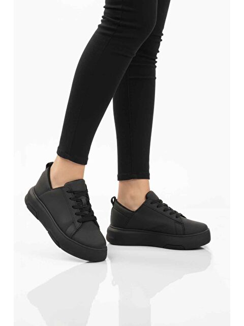 Ayakmod Siyah Kalın Taban Bağcıklı Kadın Spor Ayakkabı Termo DV-03 Z - S000464832-22238