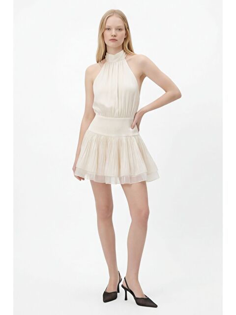 QUZU Boyundan Bağlamalı Volanlı Mini Elbise Bej