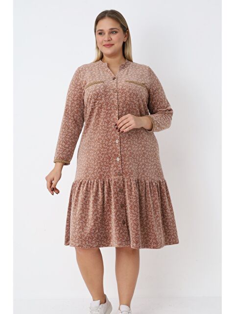 Intensive Kadın Büyük Beden Desenli Boydan Düğmeli Pamuklu Kadife Volanlı Uzun Kollu Elbise - S000508307-19413