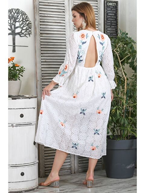 Chiccy Beyaz V Yaka Balon Kol Astarlı Sırt Dekolteli Nakışlı Fistolu Dokuma Tasarım Elbise - S000358956-20063