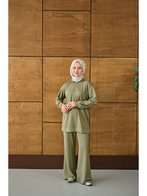 Locco Moda Kadın Yarım Fermuarlı Taşlı Takım Yeşil - S000492426-18194