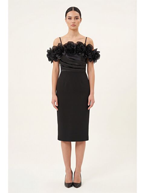 Lafaba Kadın Siyah Yakası Gül Detaylı Söz Nişan Nikah Abiye Elbise - S000504162-19351